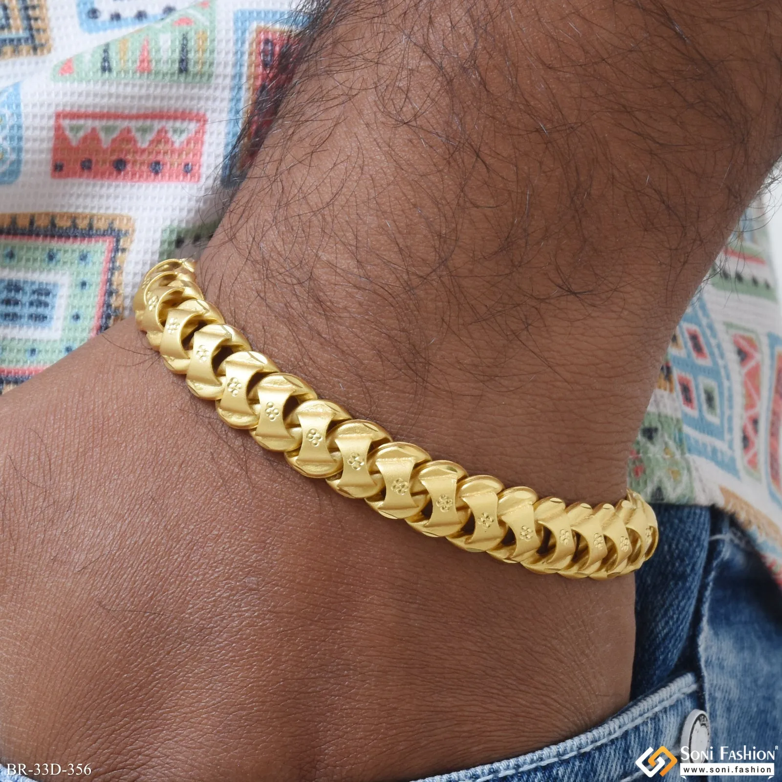 1 Gram Gold Plated Gorgeous Design Pokal Bracelet for Men - Style D356