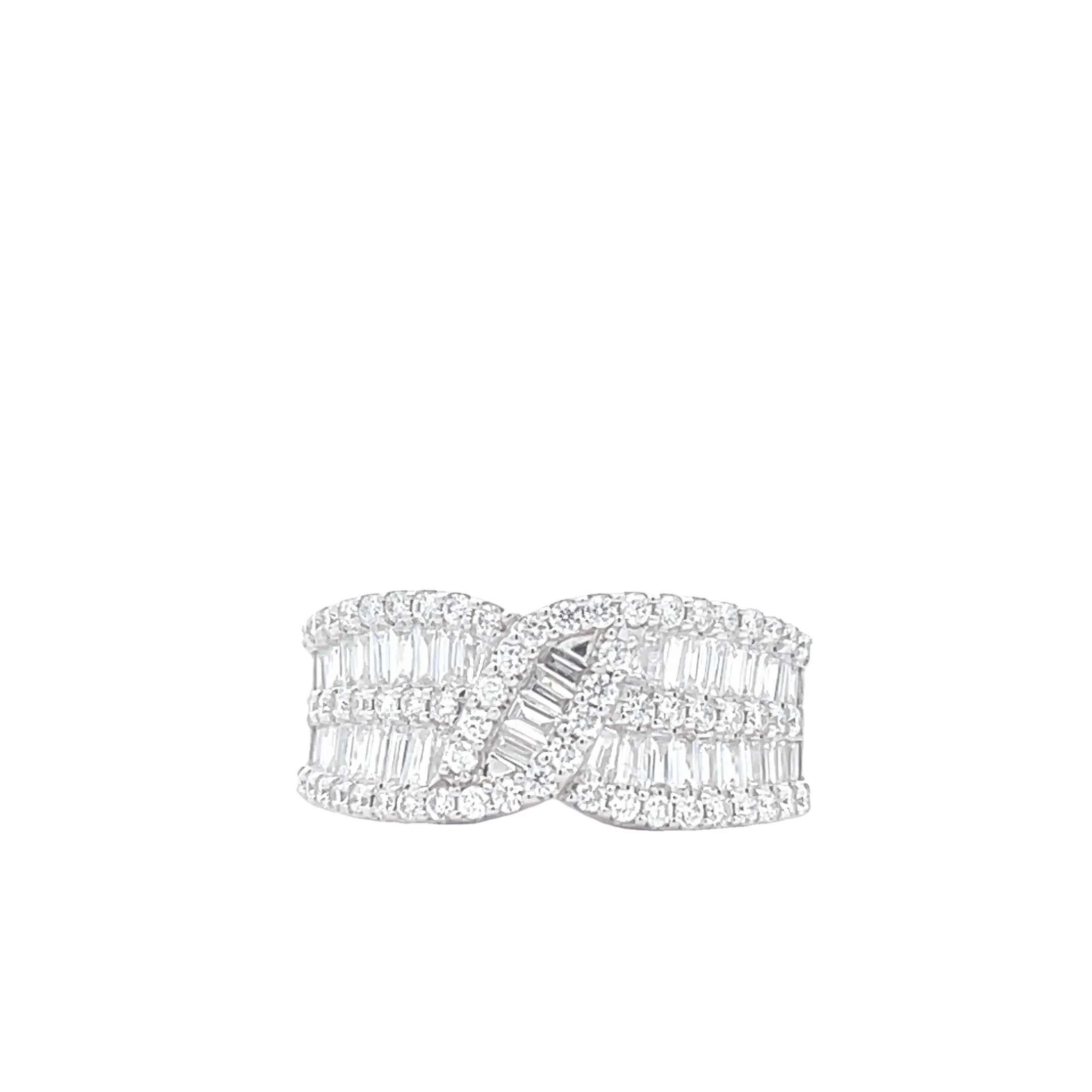 14K White Gold 1 1/2 CTW Round and Baguette Diamond Fashion Ring