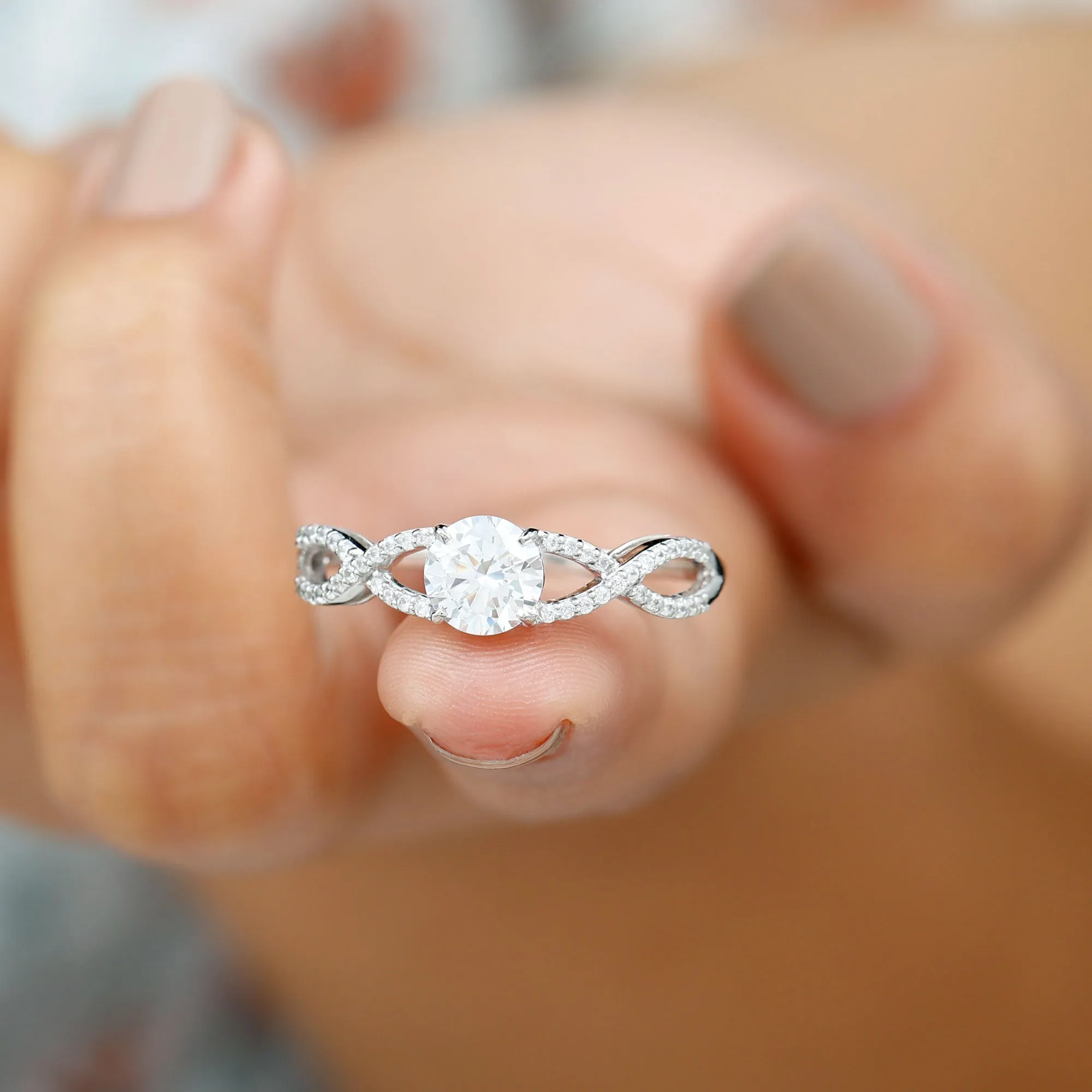 1.75 CT Round Cut Solitaire Zircon Crossover Engagement Ring