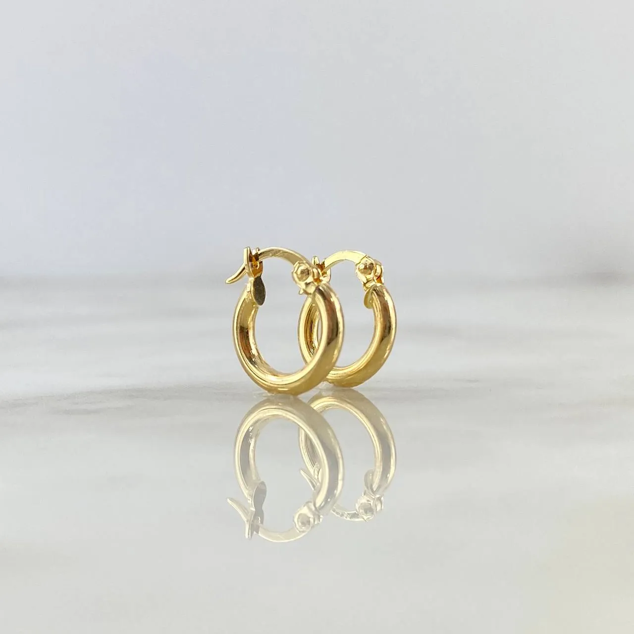 18K Yellow Gold Jass Smooth Hoop Earrings 0.9gr / 0.51in