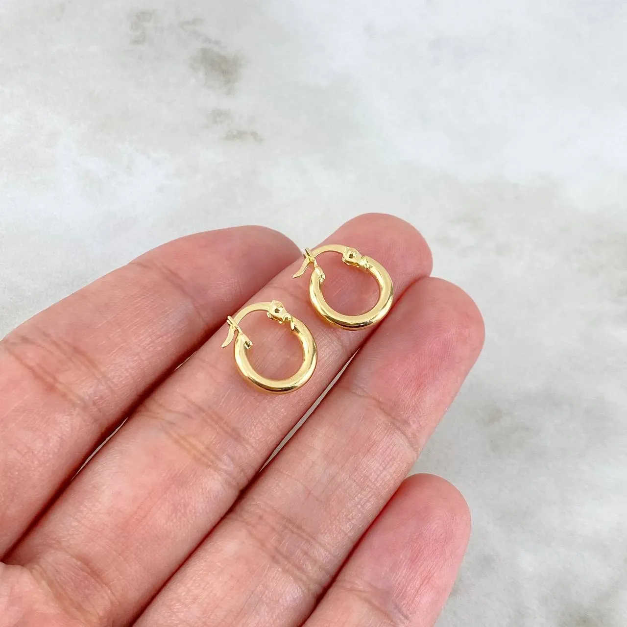 18K Yellow Gold Jass Smooth Hoop Earrings 0.9gr / 0.51in