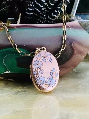 Antique Vintage Hallmarked MM 375 9k Gold Necklace   Floral Etched Oval Locket
