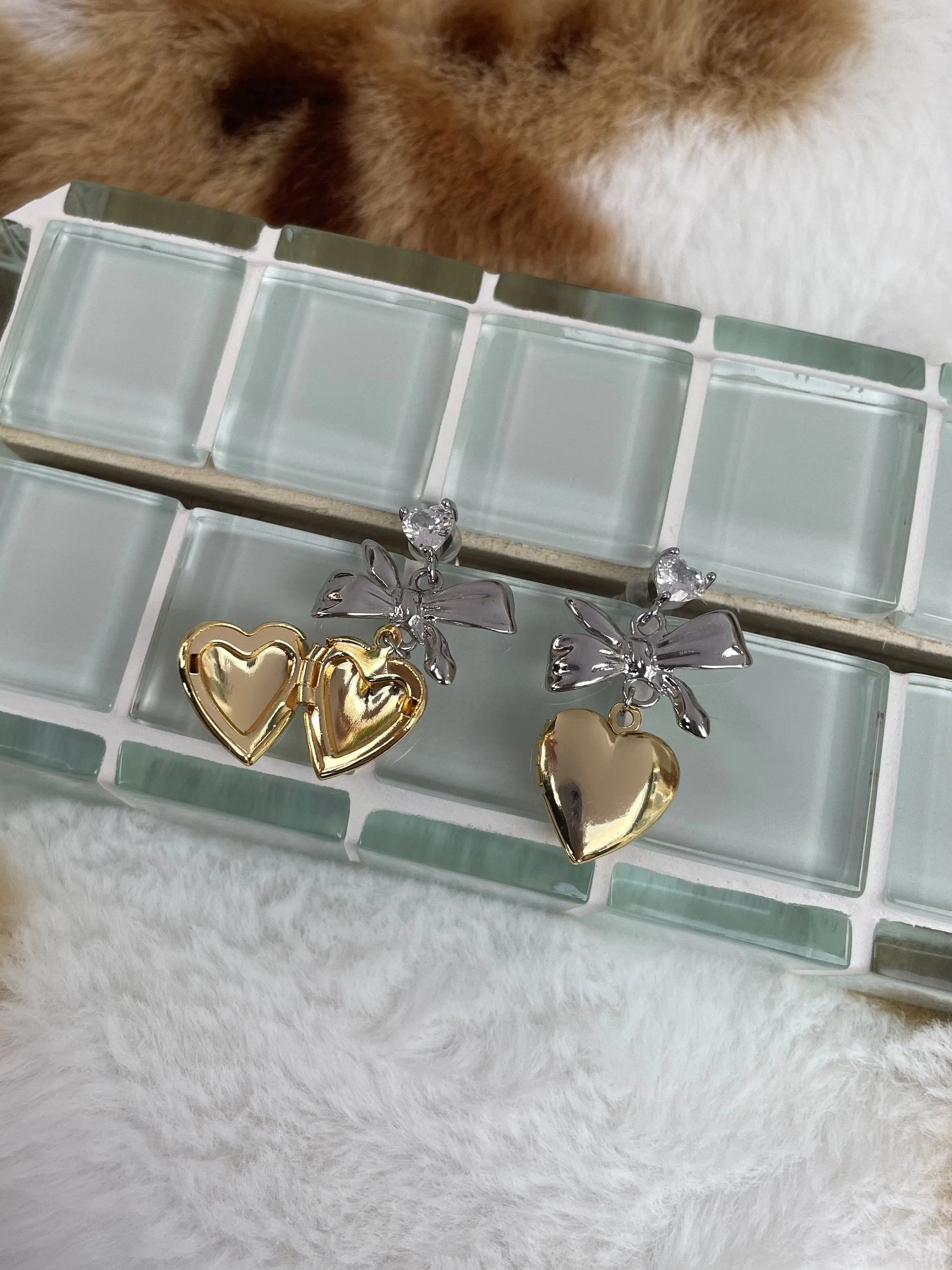 Ari Heart Locket Earrings