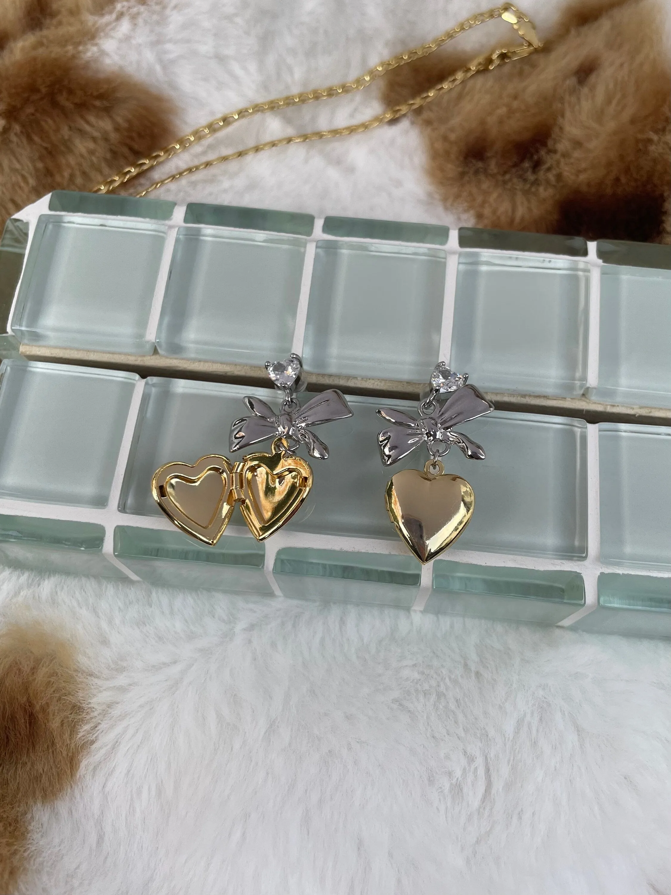 Ari Heart Locket Earrings
