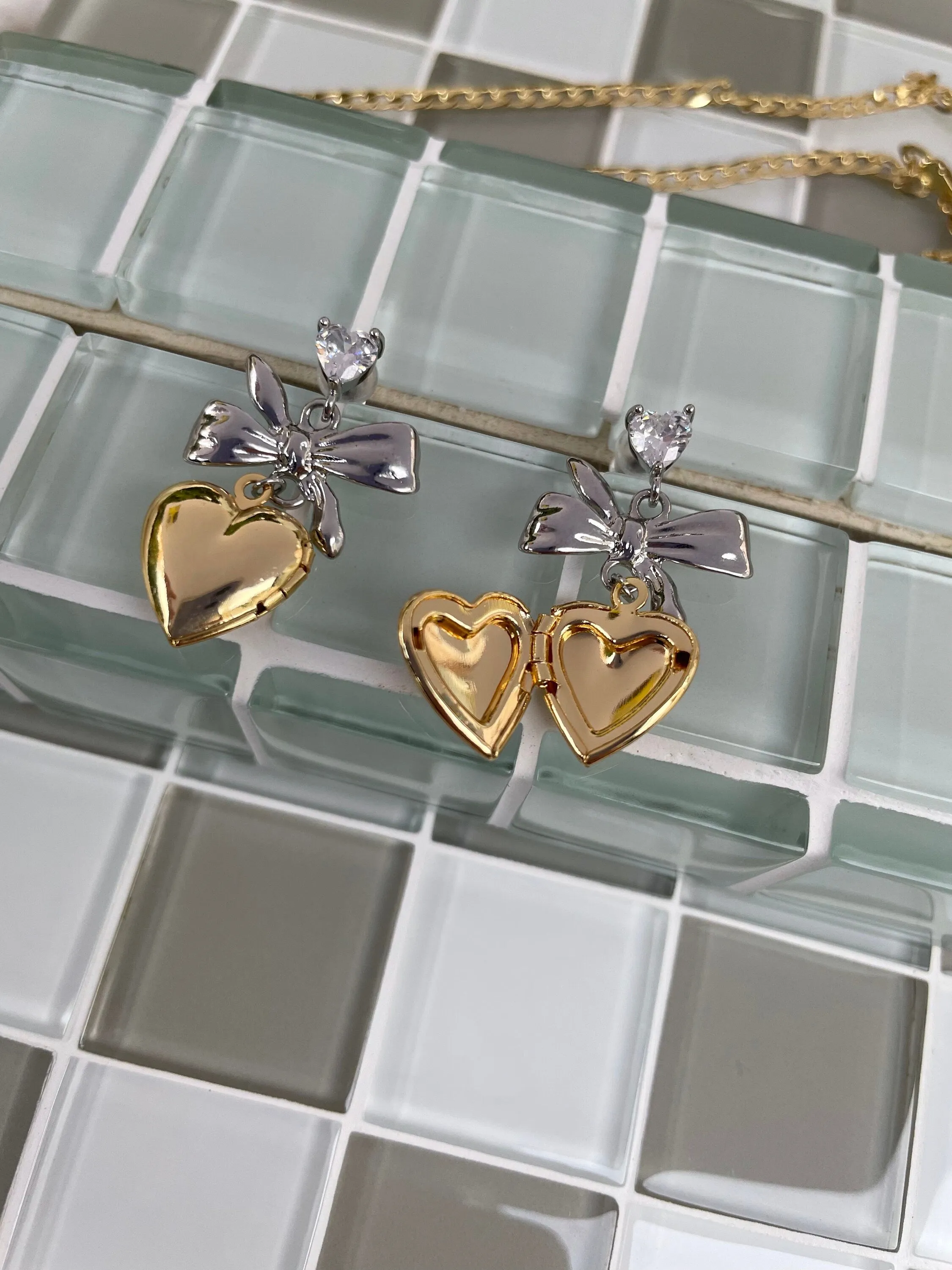 Ari Heart Locket Earrings