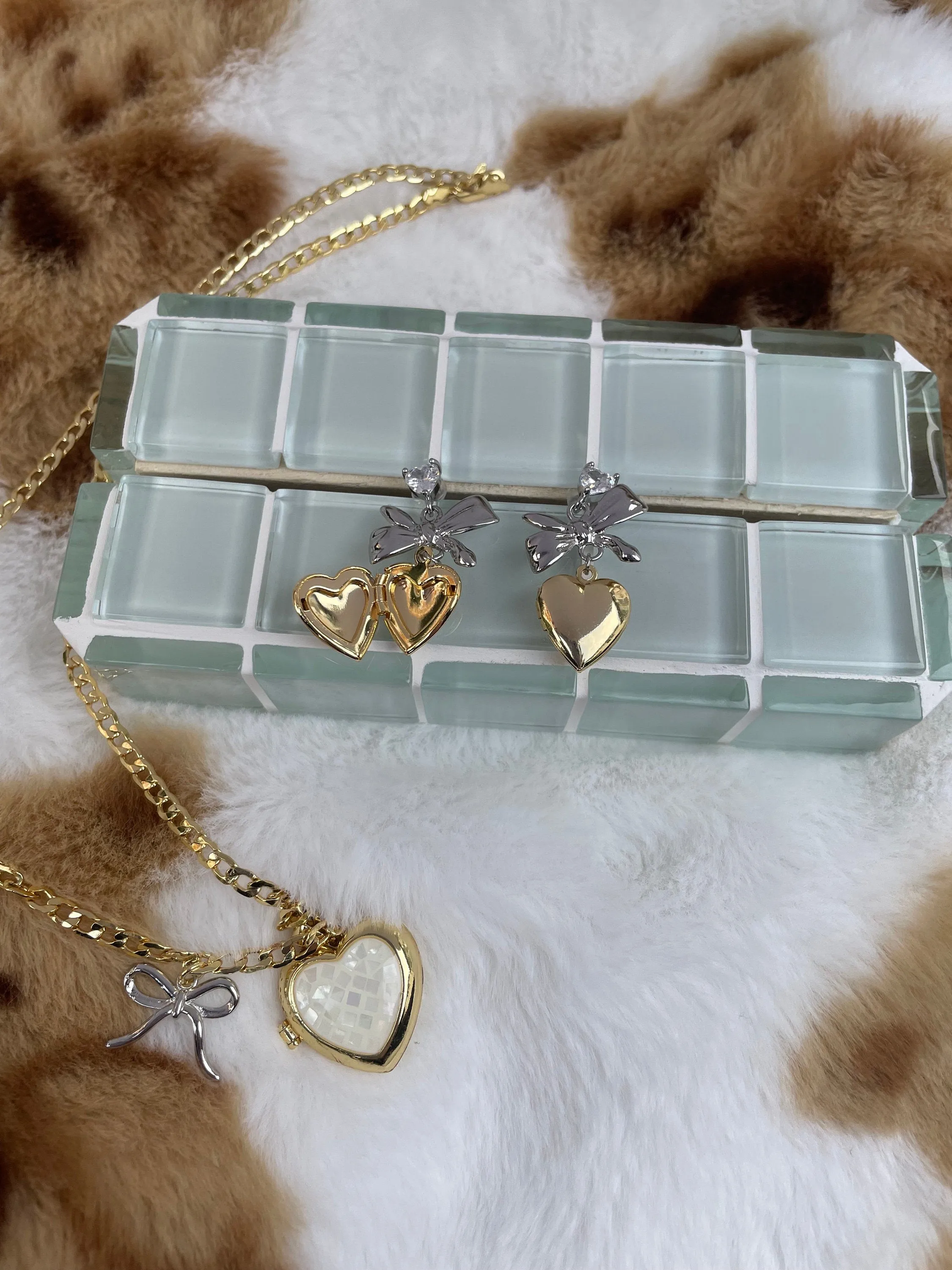 Ari Heart Locket Earrings