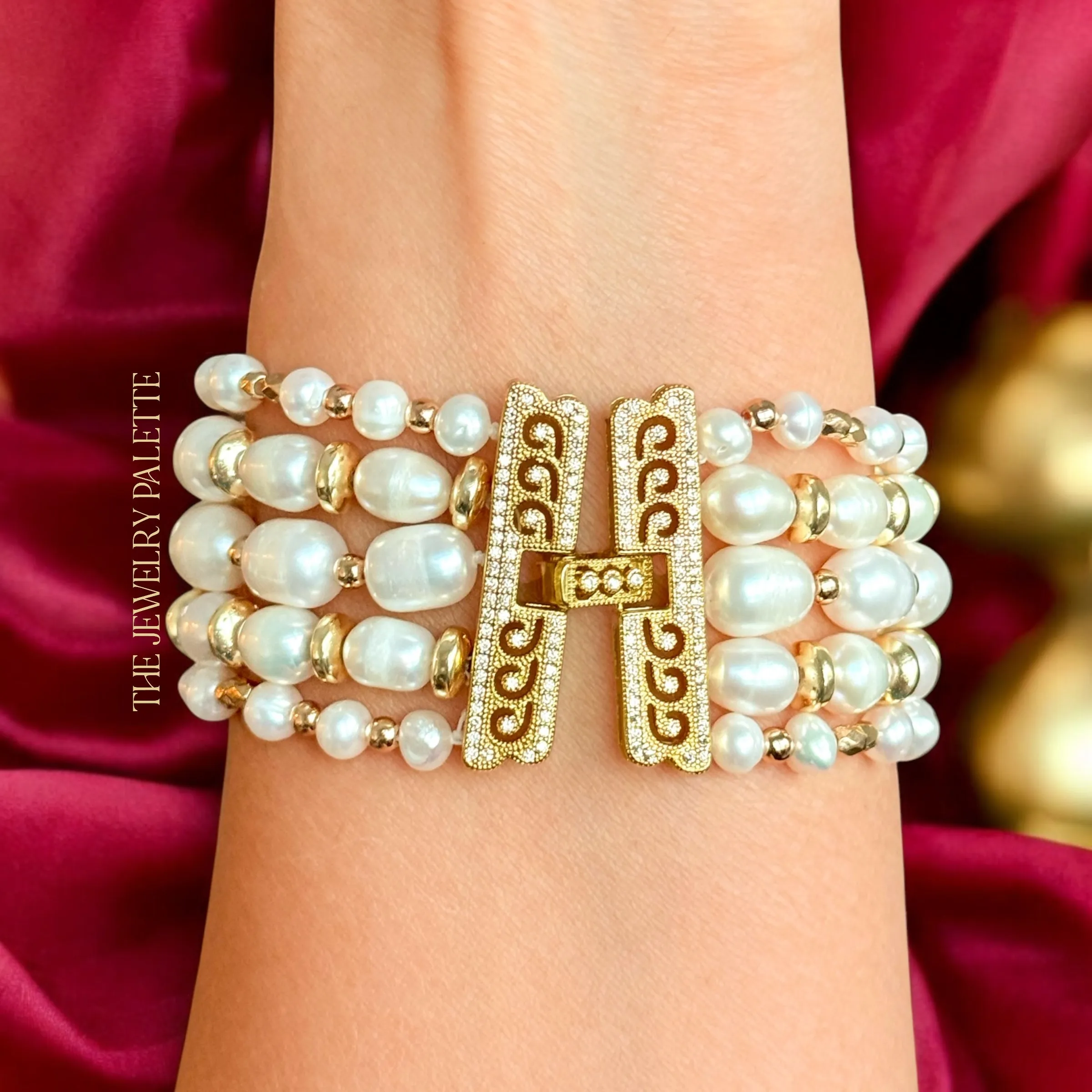 Asna white pearl cluster necklace