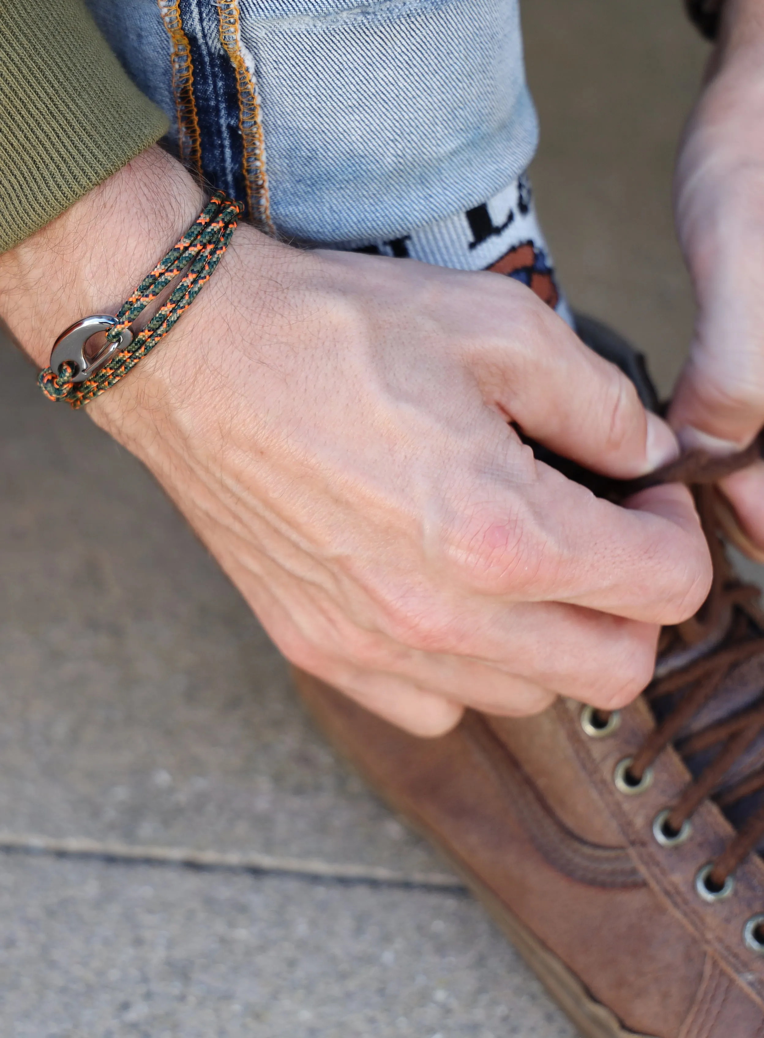 Camo Tactical Cord Bracelet for Men (Silver Clasp - 11S)