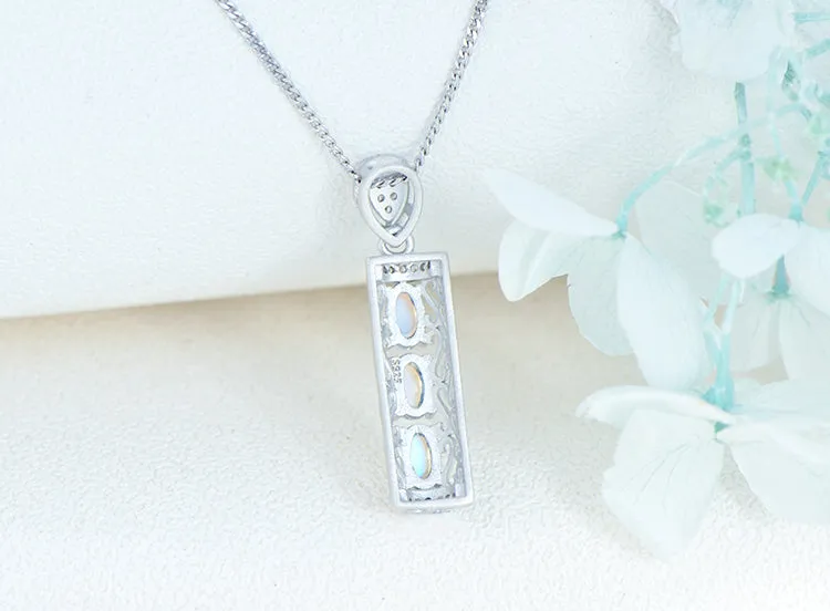 Charm Womens White Gold Plated Silver Moonstone Pendant Necklaces For Women