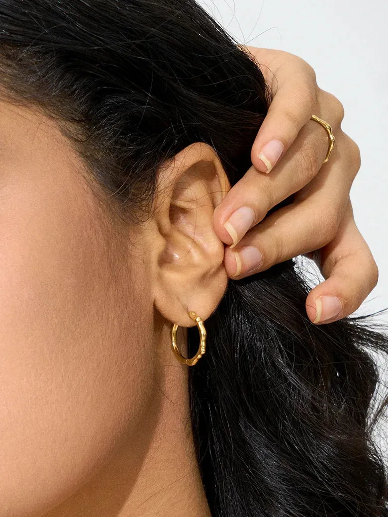 Chic-curve Hoop Earrings