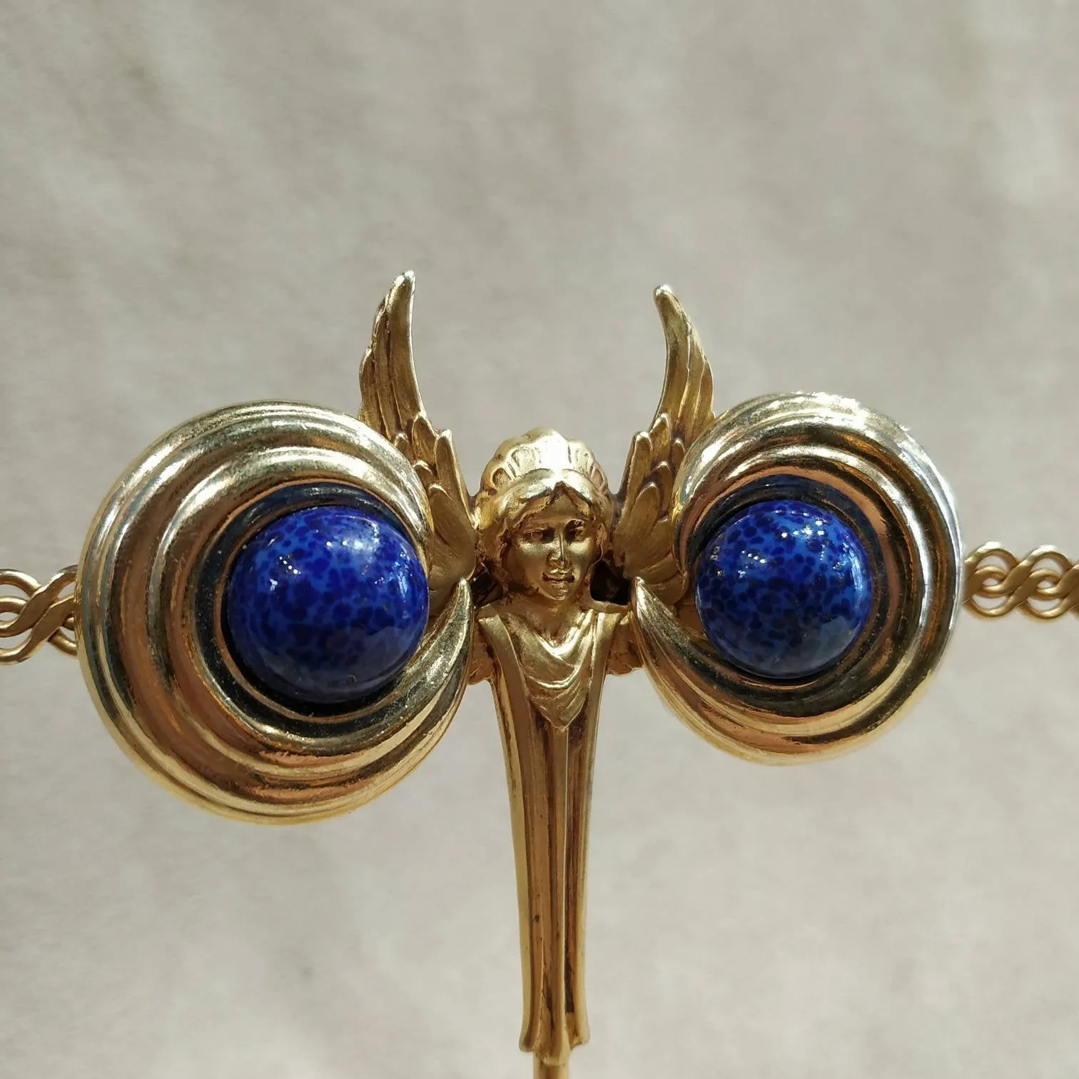 Ciner Gold / Lapis blue vintage clip on earrings