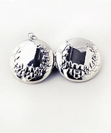 Collection Santa Pacheco ~ Locket "Round with Flowers Two Sided" 2 pics .925 Silver