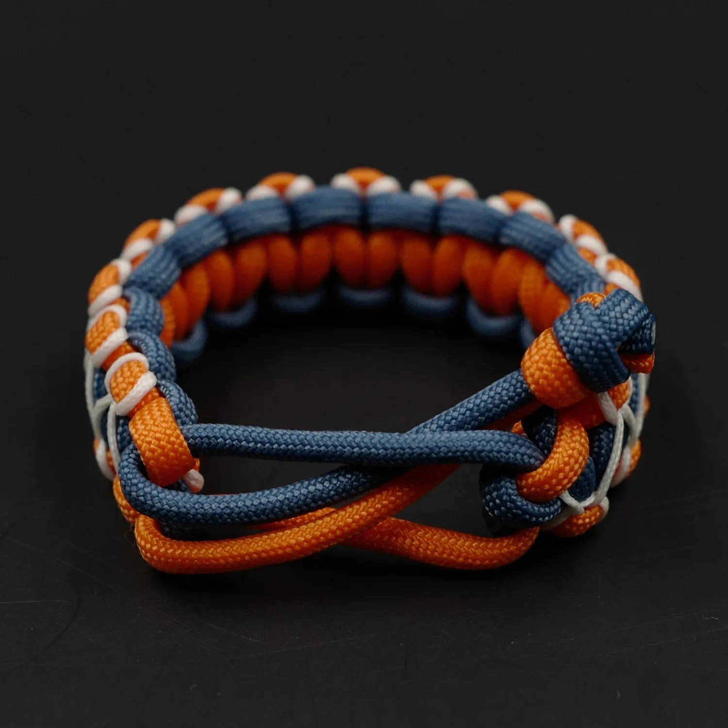 Emergency Paracord Bracelet