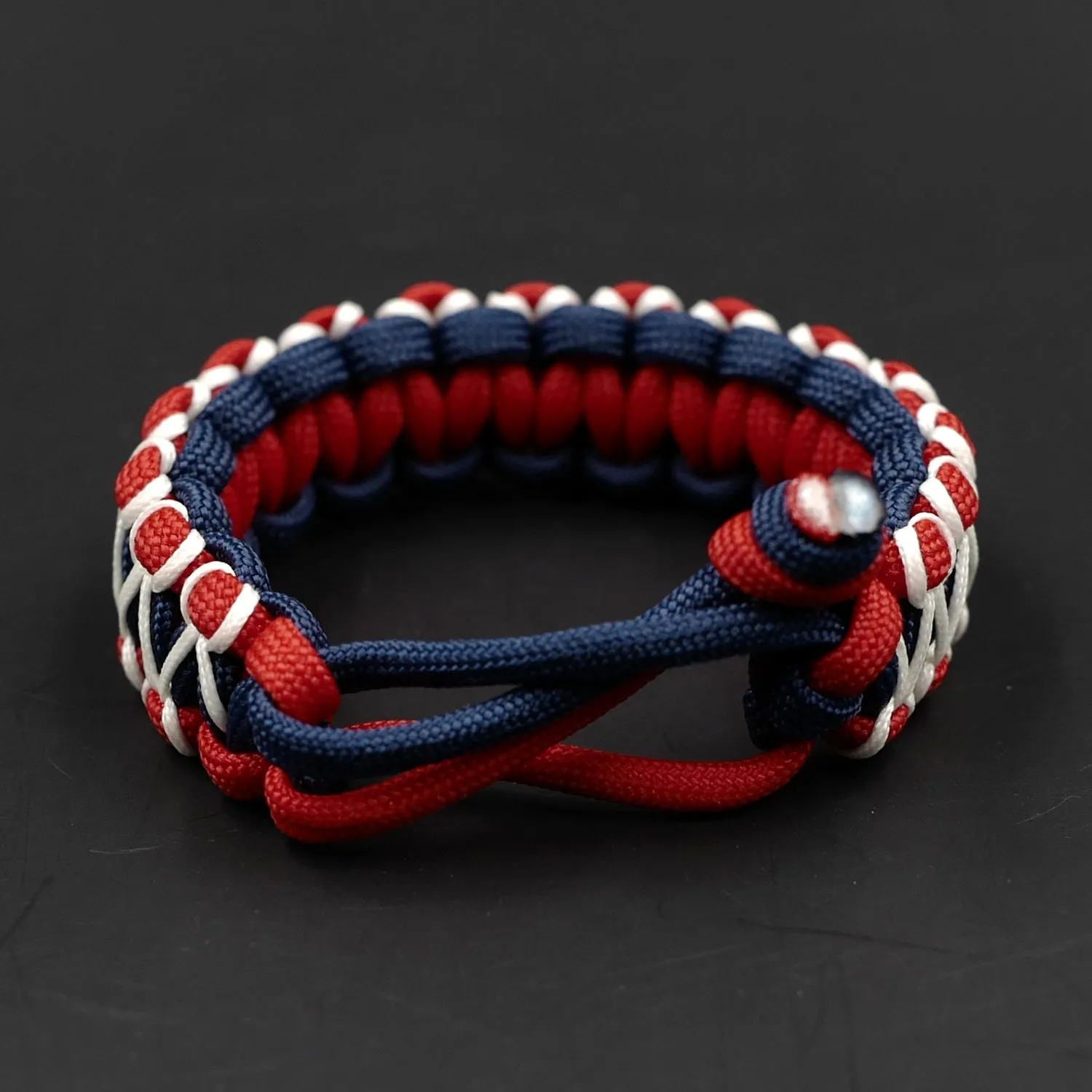 Emergency Paracord Bracelet