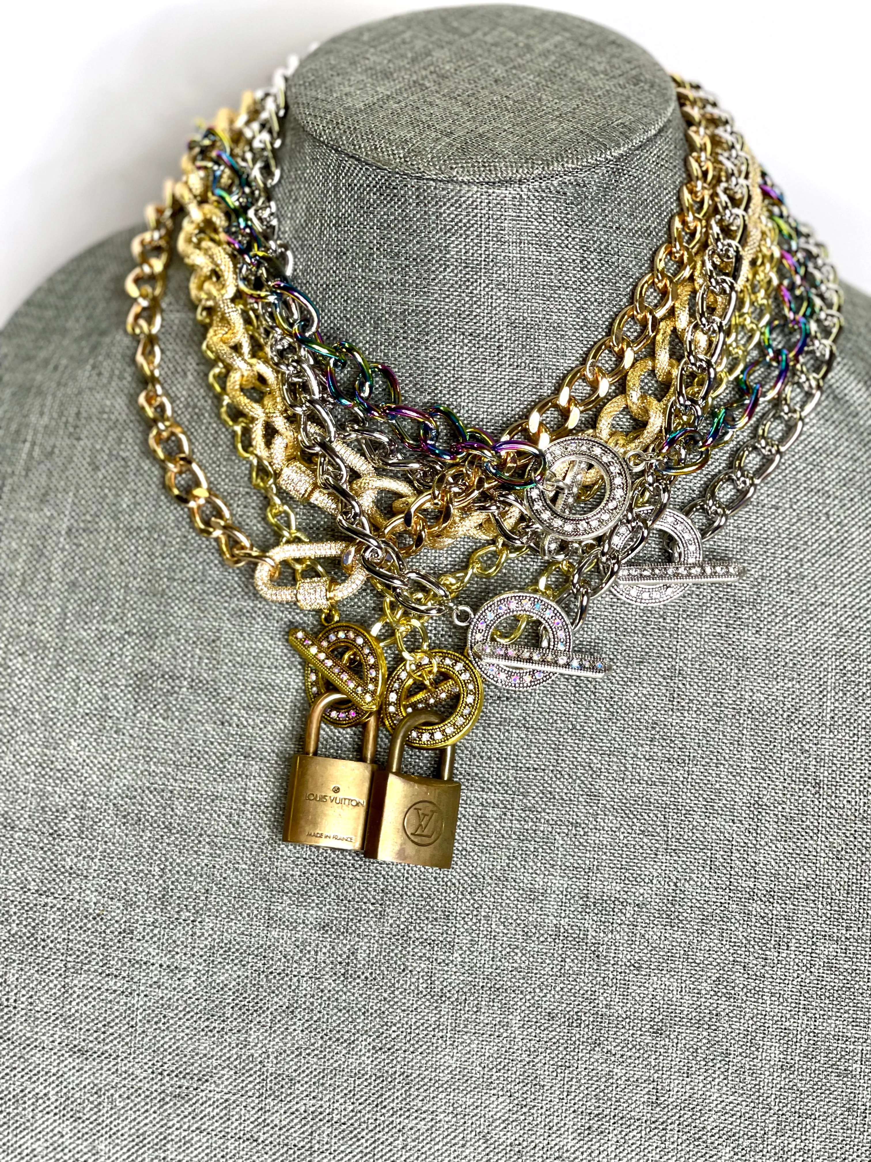 Lock & Chain necklace in gold toggle Clear Rhinestone