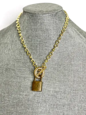 Lock & Chain necklace in gold toggle Clear Rhinestone