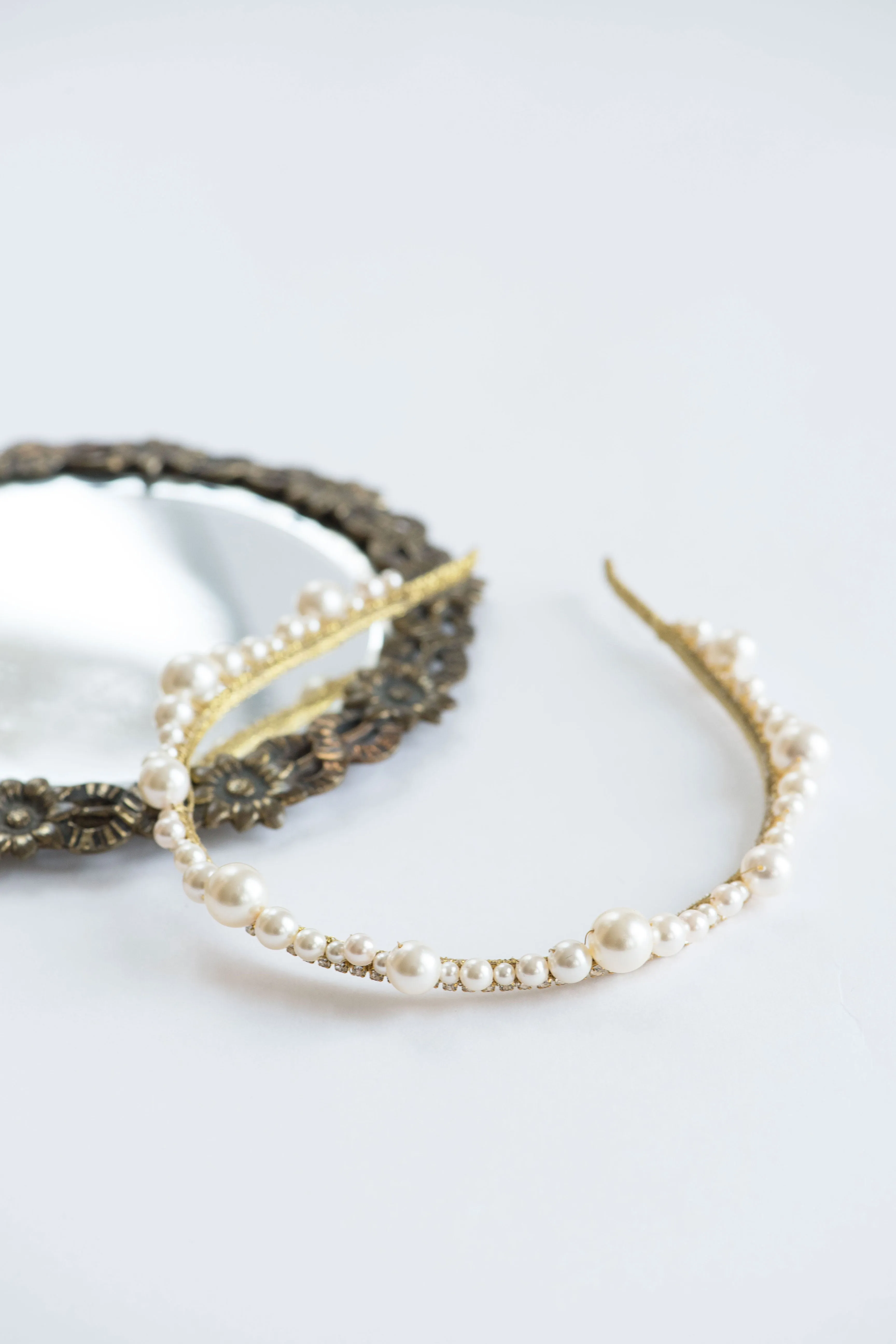 Modern pearl and crystal tiara - ERDME