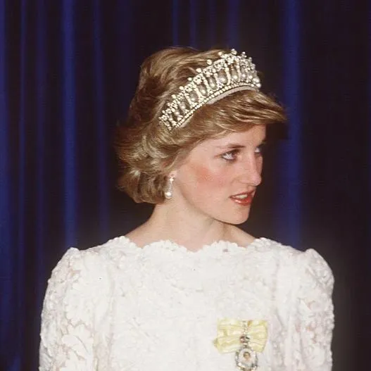 T177. The Lover’s Knot Royal Tiara replica, Princess Diana Tiara