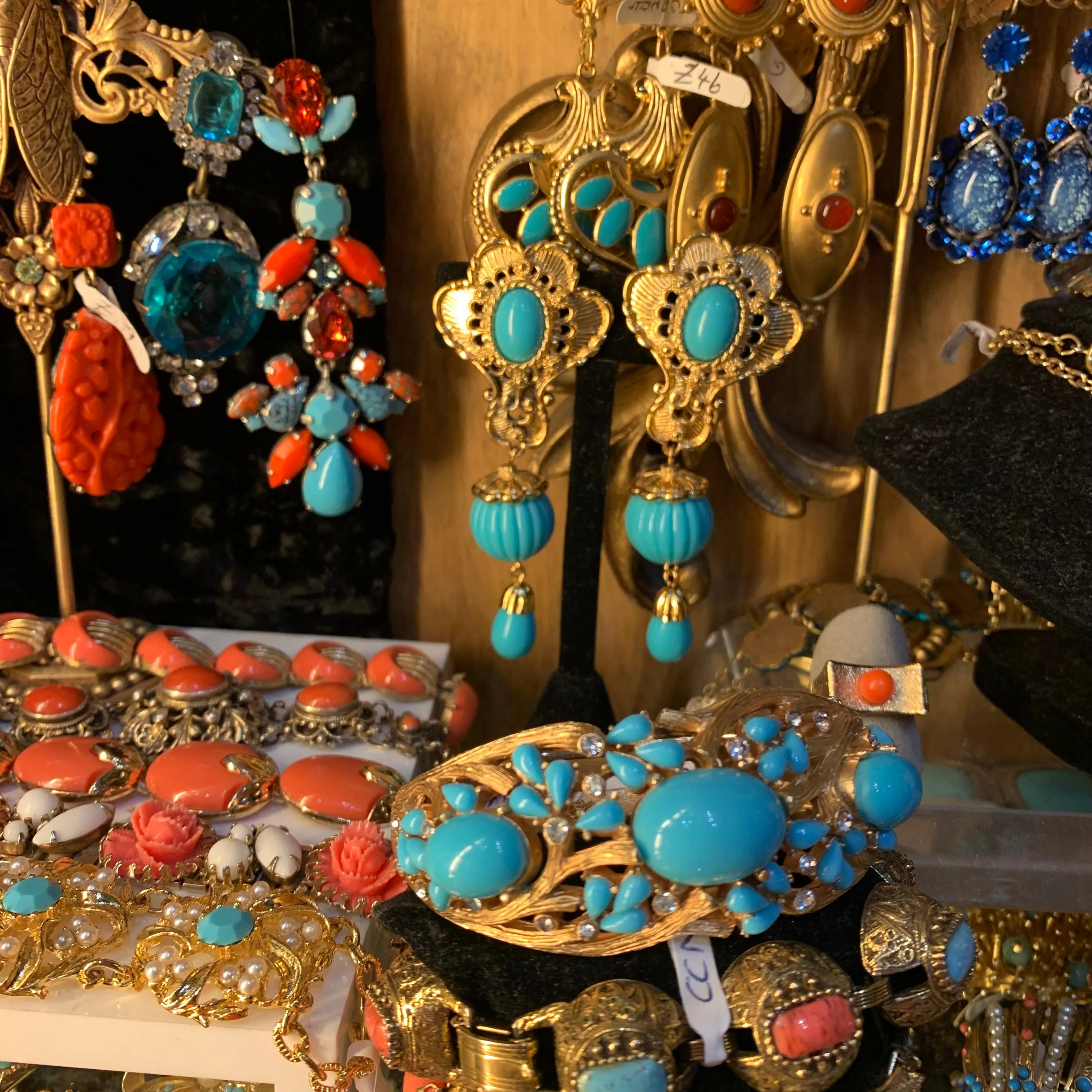 Trifari Turquoise Jewels of India bangle
