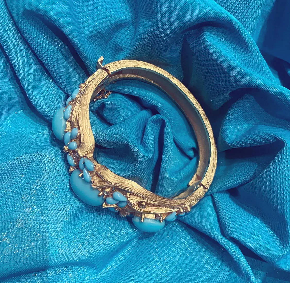 Trifari Turquoise Jewels of India bangle