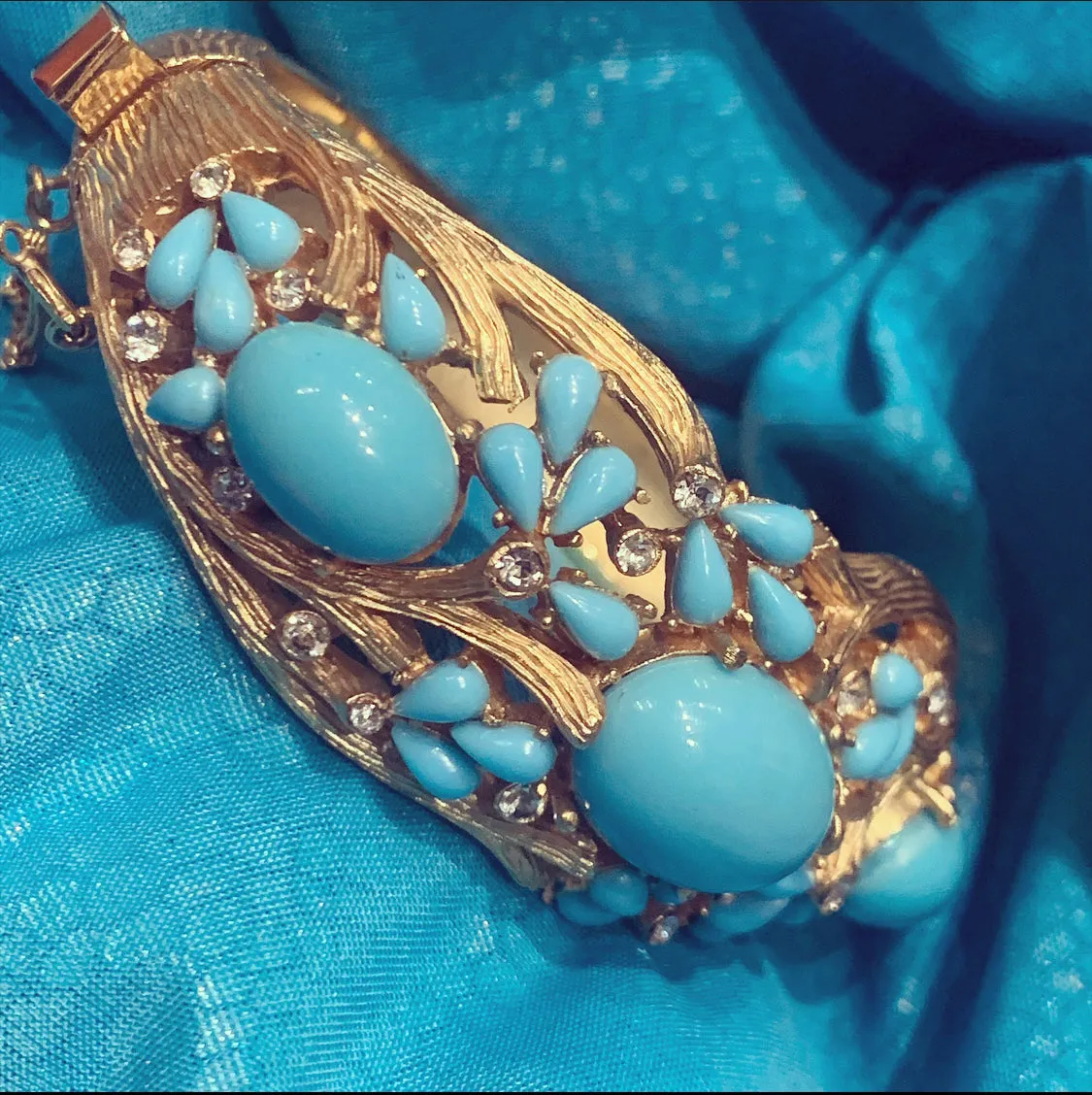 Trifari Turquoise Jewels of India bangle