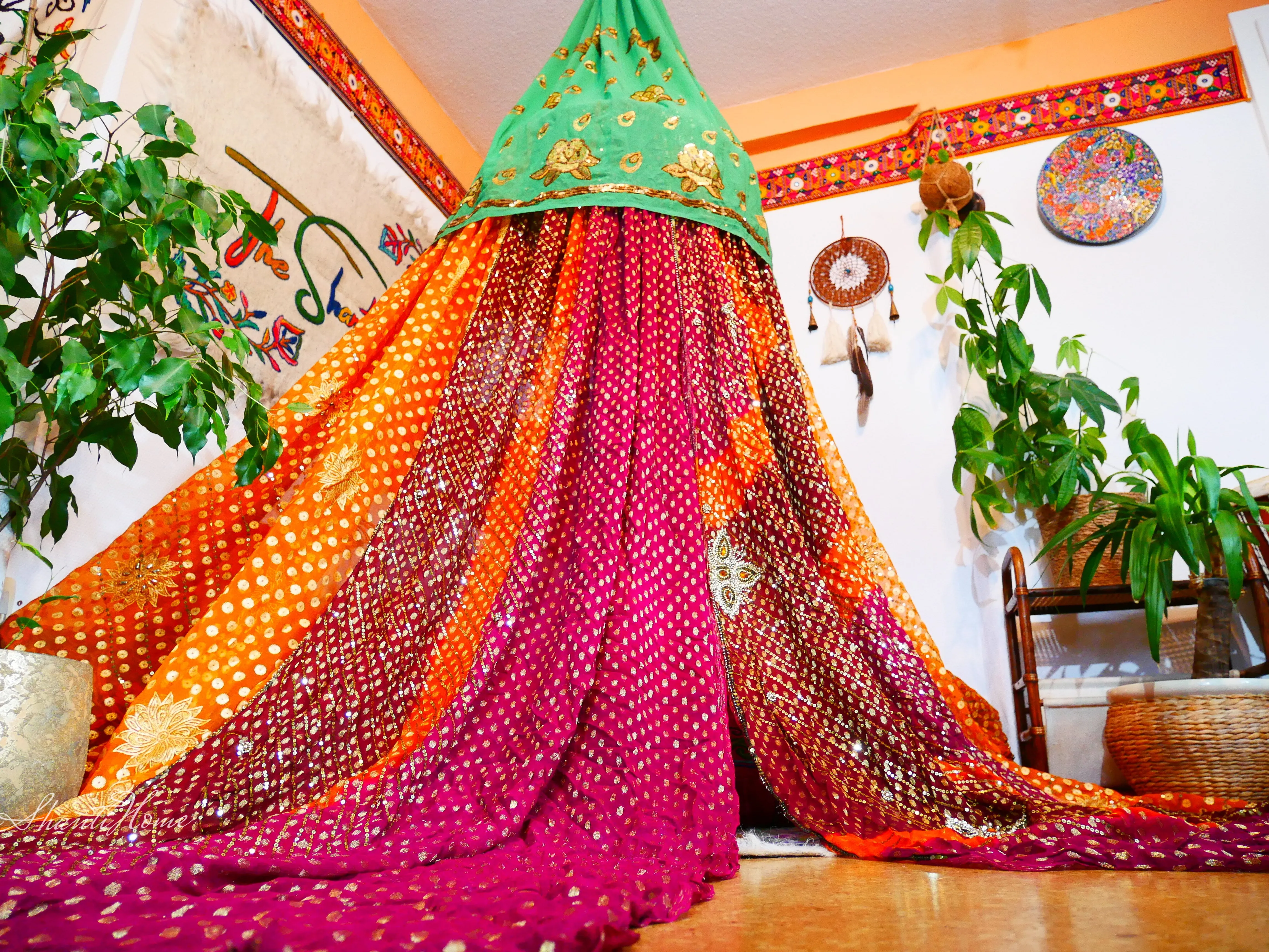 Wedding Saree canopy - Boho Hanging Tent- bed canopy  | bohemian wedding backdrop - Hippie decor - floor seating area | meditation room - Shanti baldachin